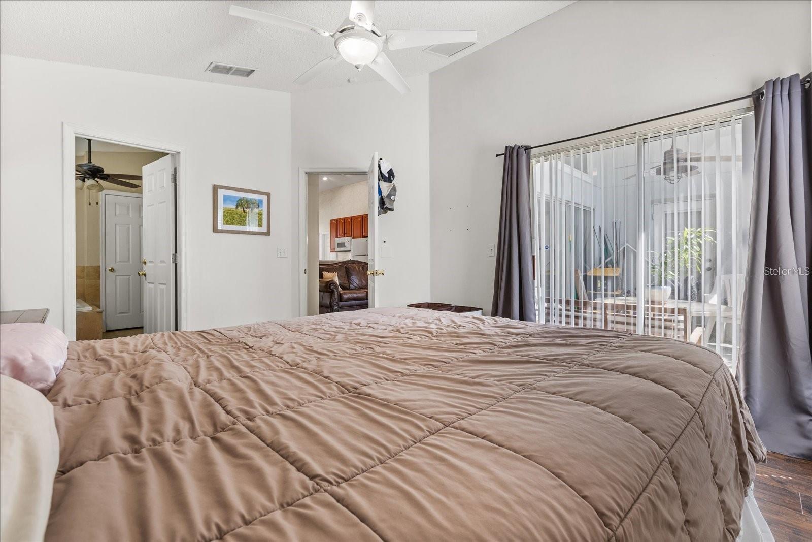 Image 16 of 33 For 805 Lewis Place