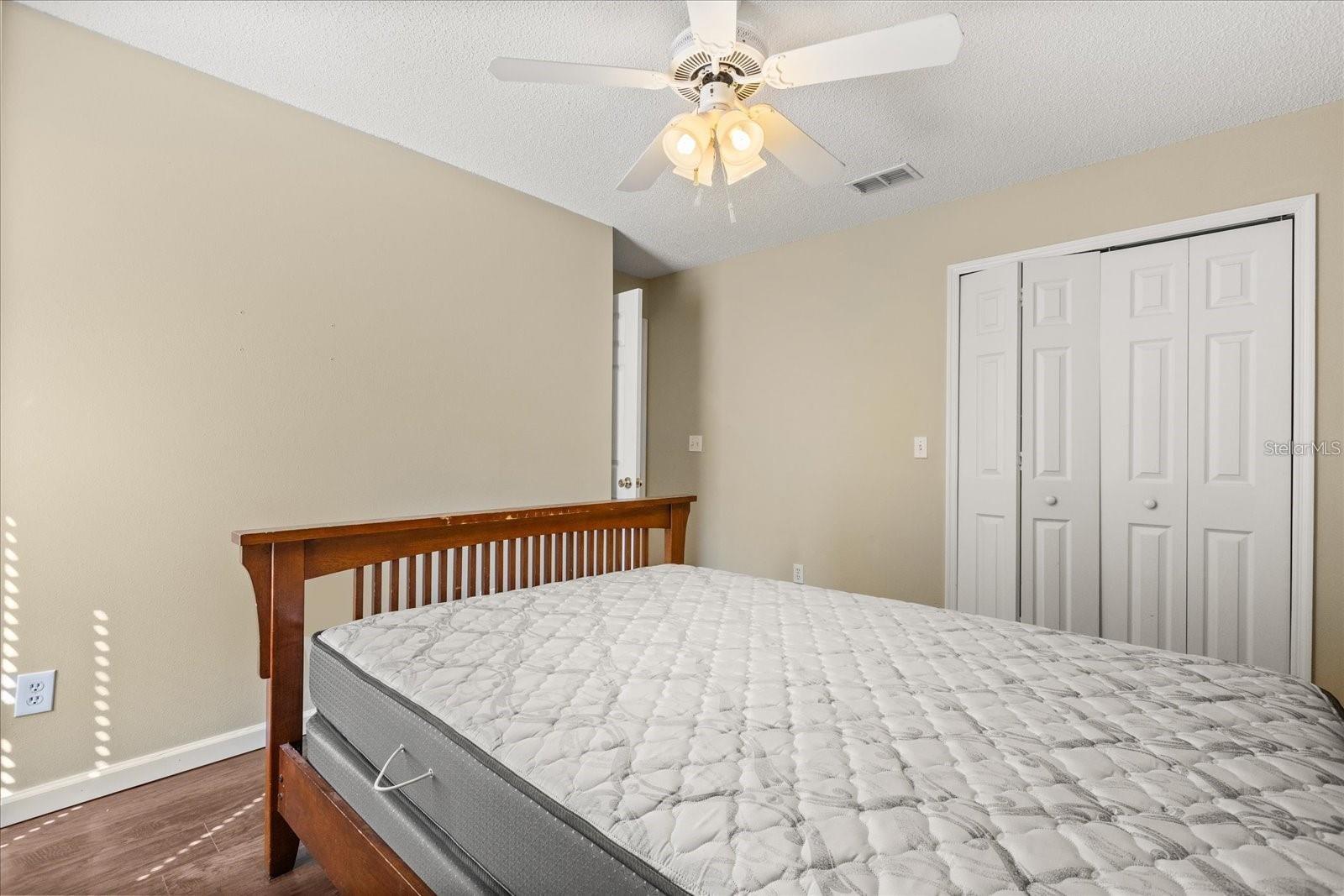 Image 23 of 33 For 805 Lewis Place
