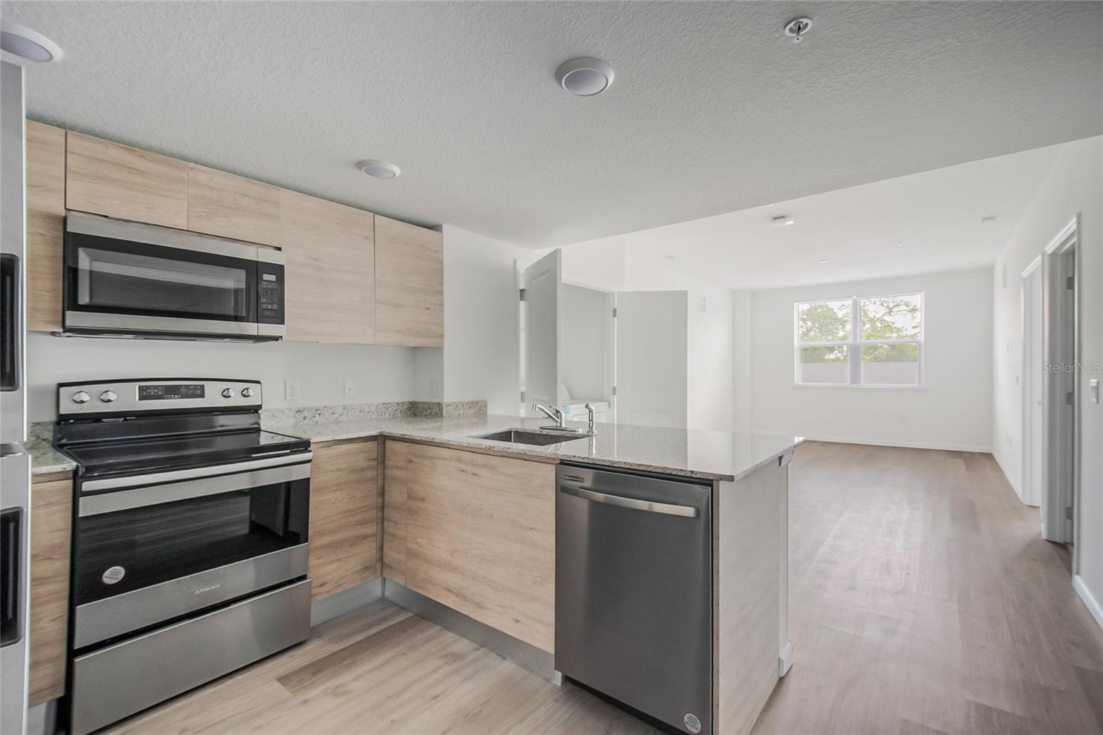 Image 17 of 47 For 1230 Southstation Place 304