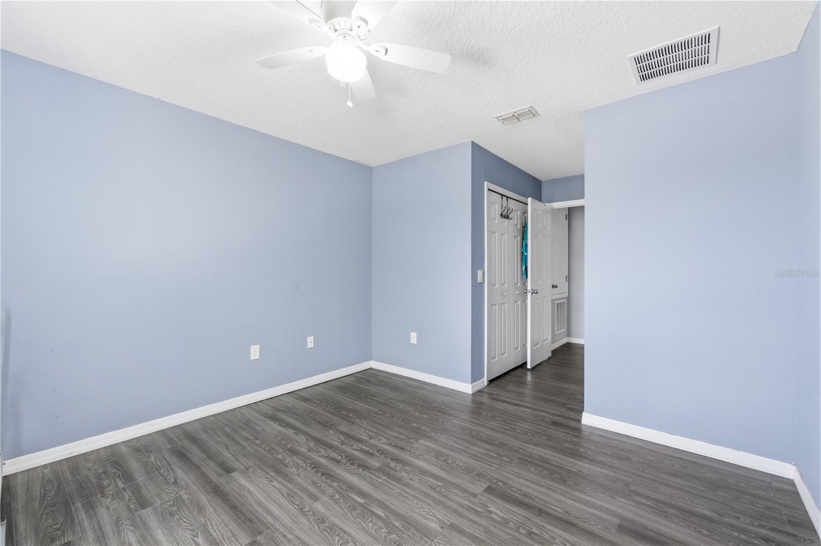 Image 17 of 26 For 4810 Poolside Drive