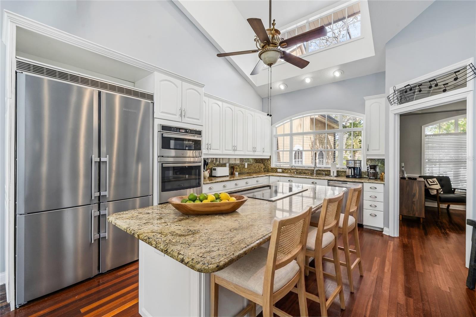 Image 18 of 66 For 702 Golfpoint Drive