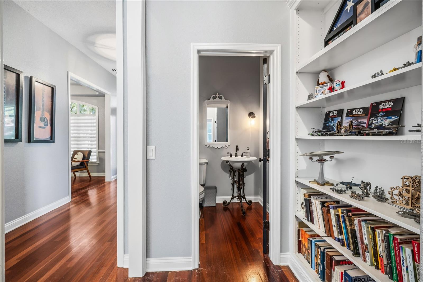 Image 25 of 66 For 702 Golfpoint Drive