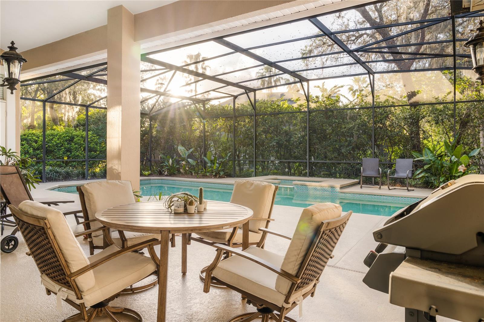 Image 43 of 66 For 702 Golfpoint Drive