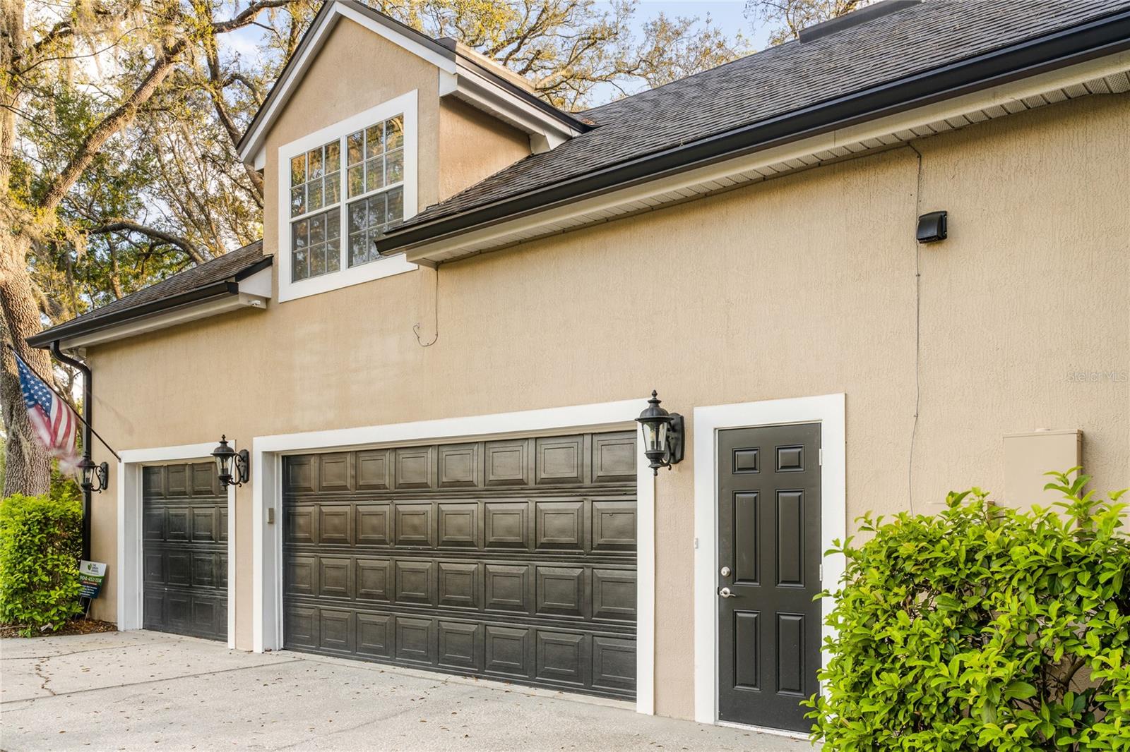 Image 54 of 66 For 702 Golfpoint Drive