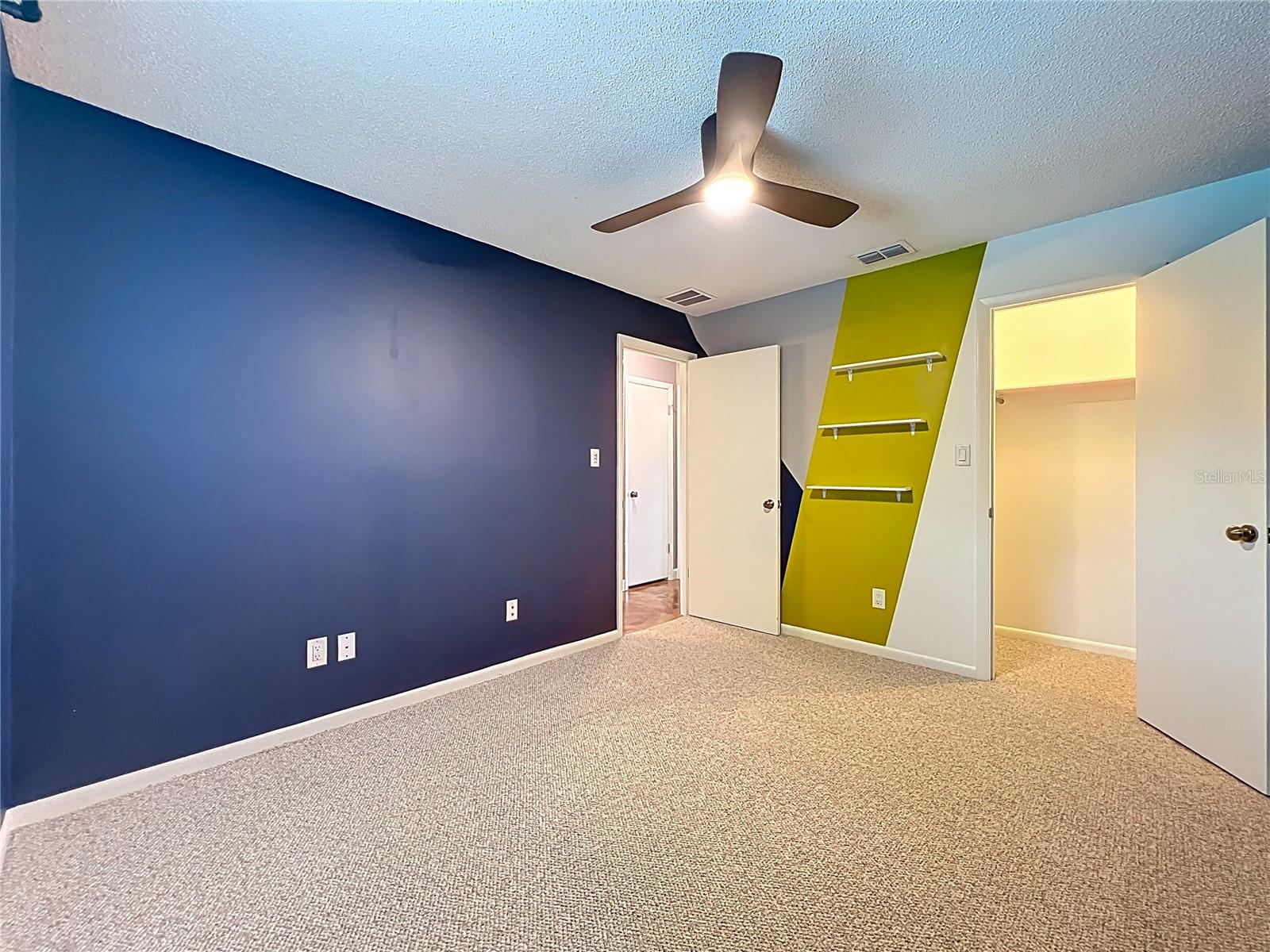 Listing photo id 18 for 4922 Hoperita Street