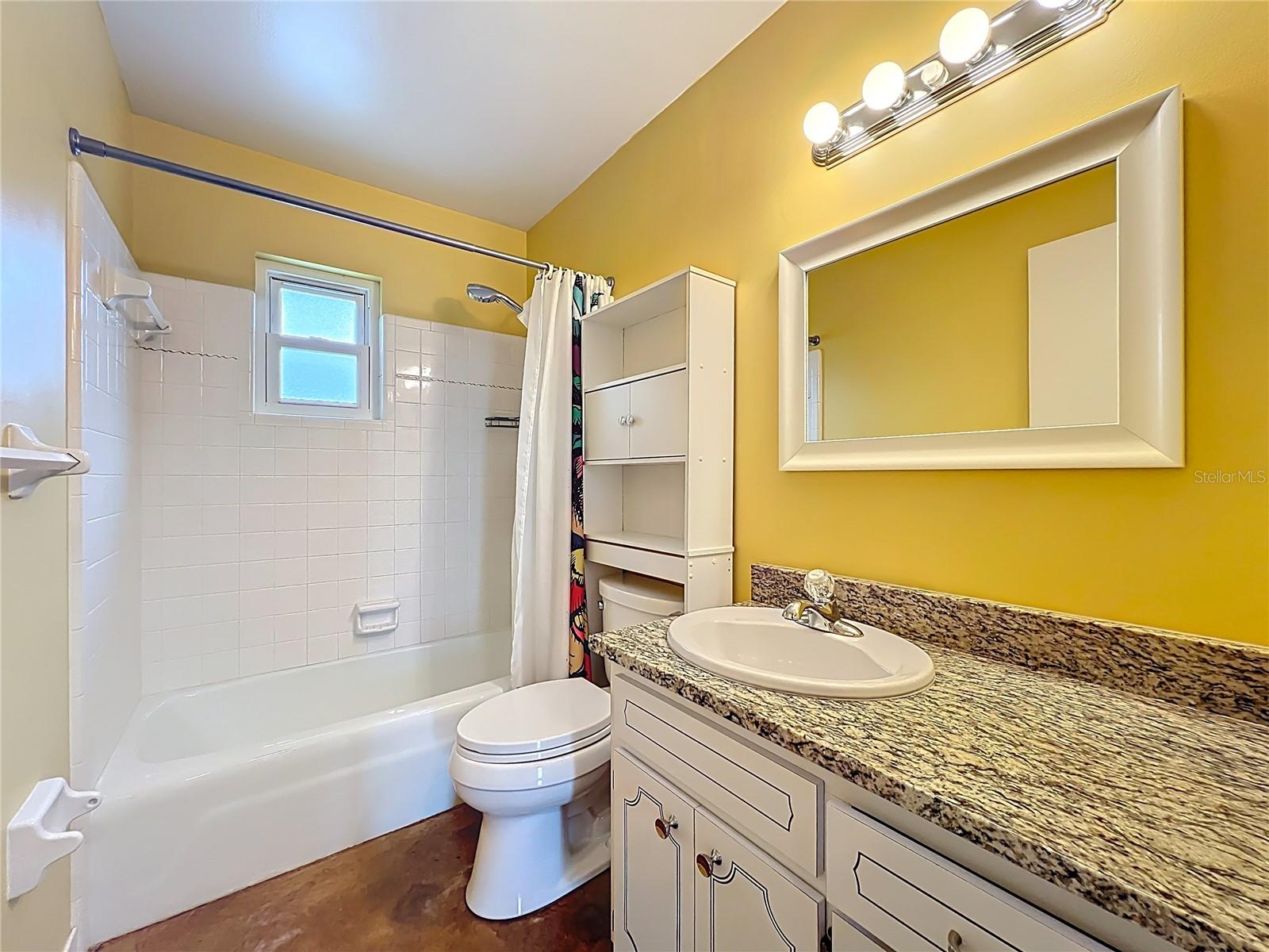 Listing photo id 22 for 4922 Hoperita Street