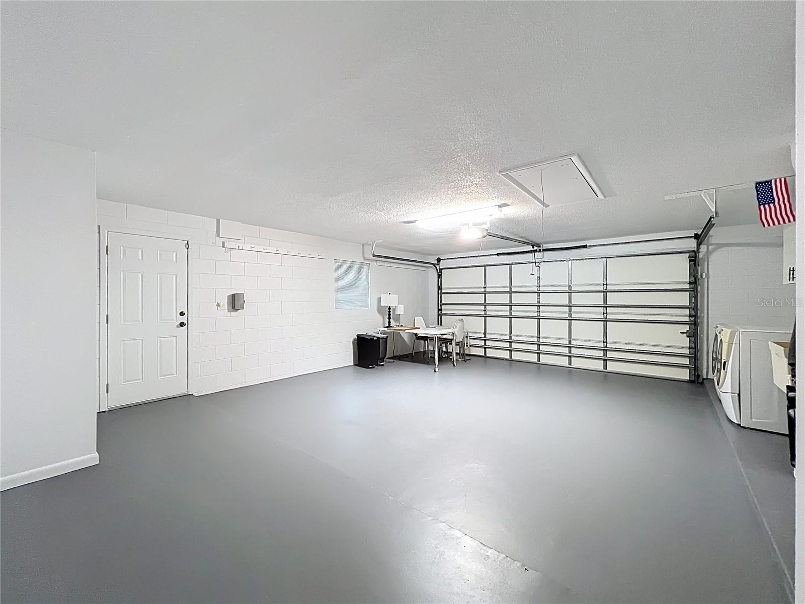 Listing photo id 29 for 4922 Hoperita Street