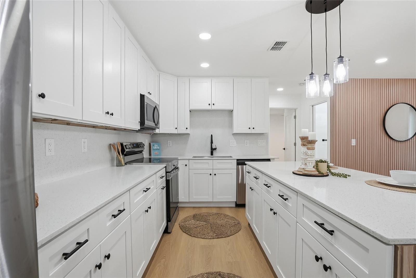 Image 4 of 46 For 6808 Cortez Street