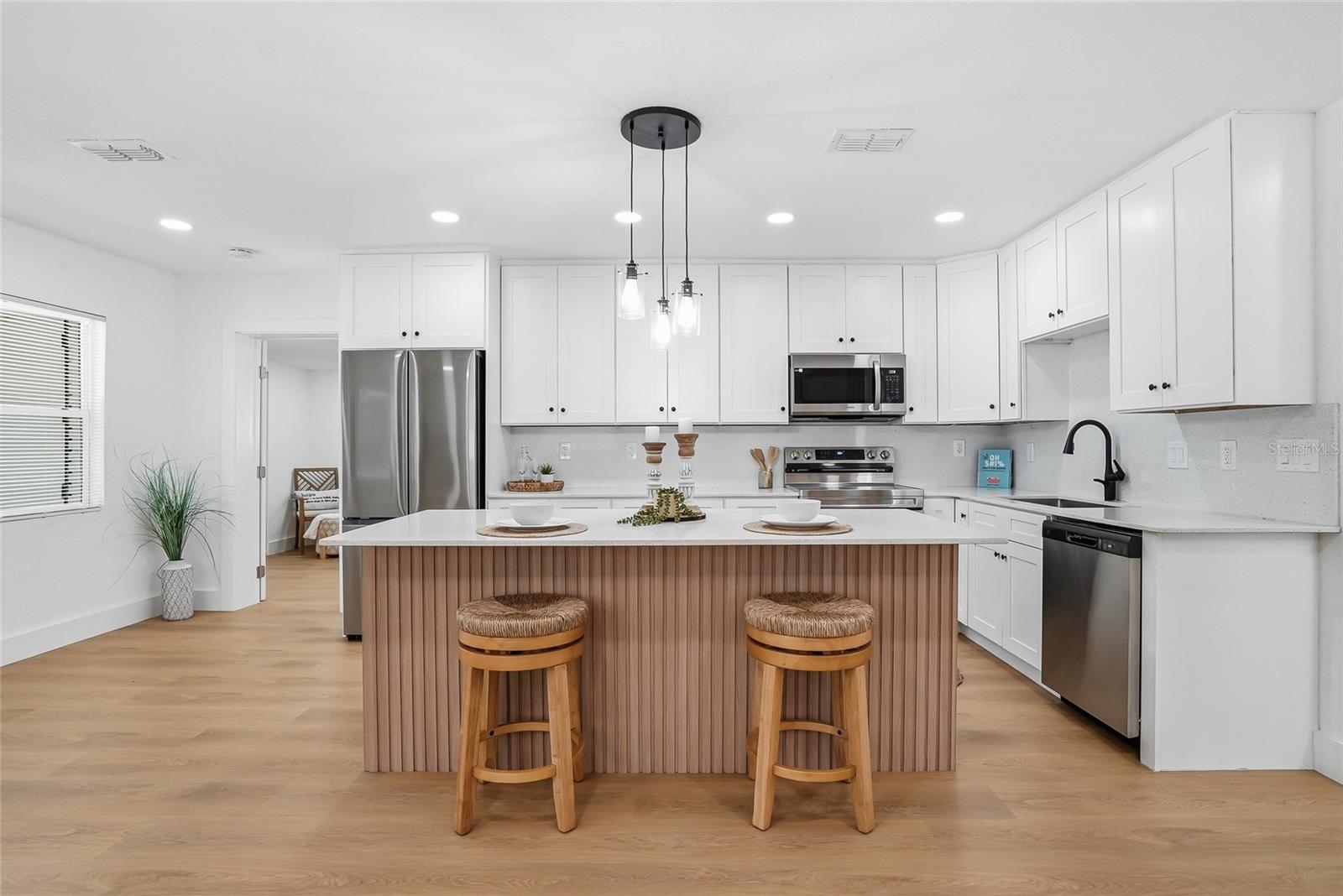 Image 5 of 46 For 6808 Cortez Street