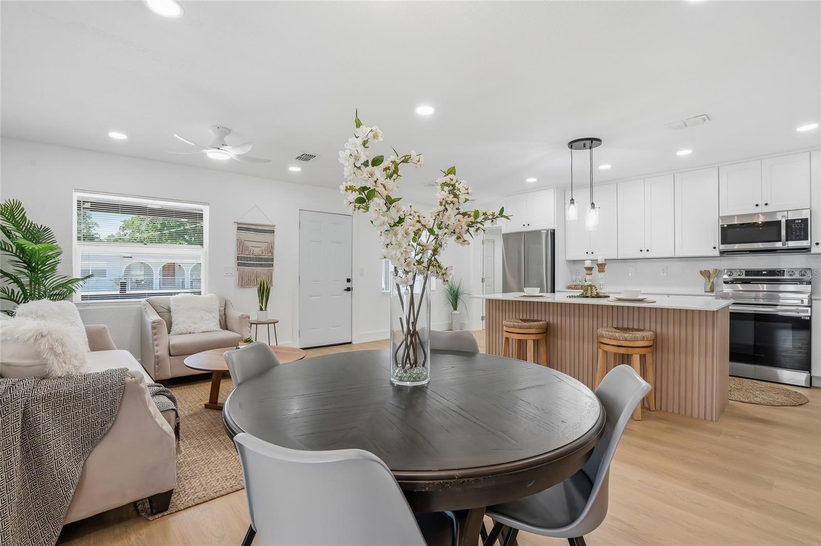 Image 6 of 46 For 6808 Cortez Street