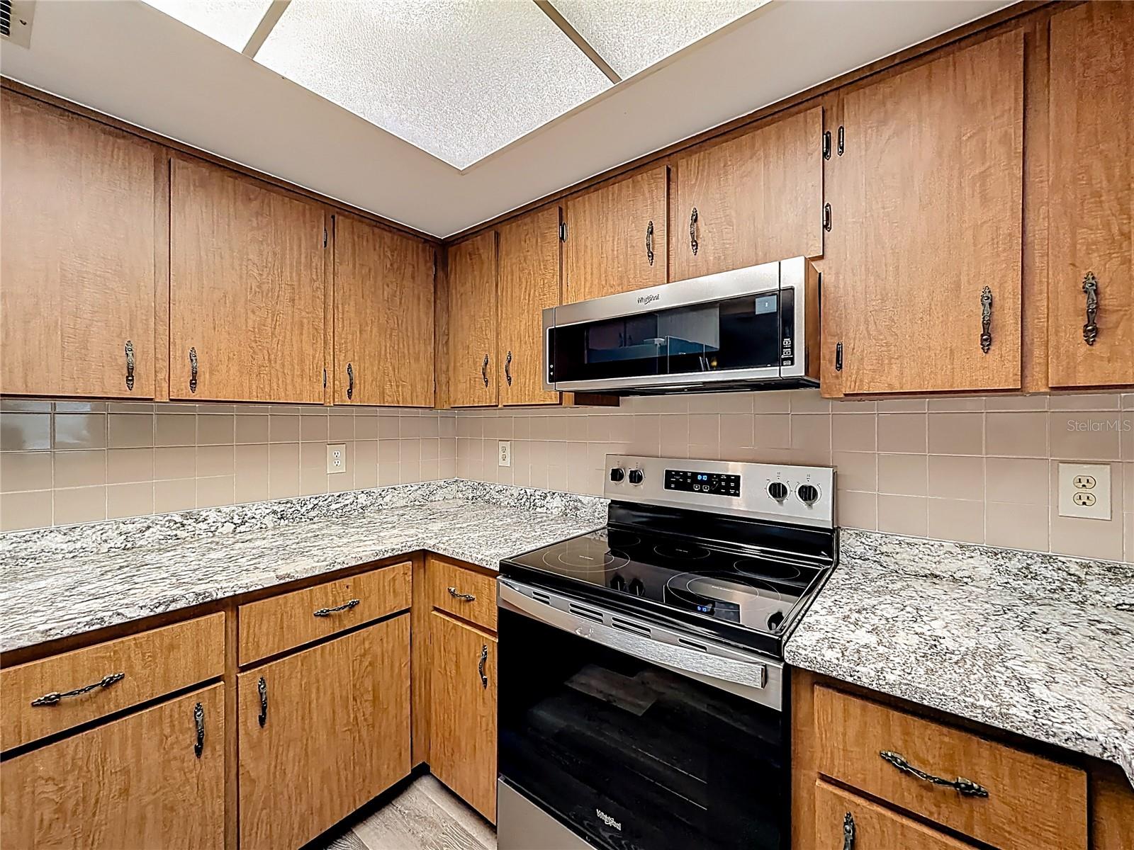 Image 14 of 53 For 615 Third Avenue