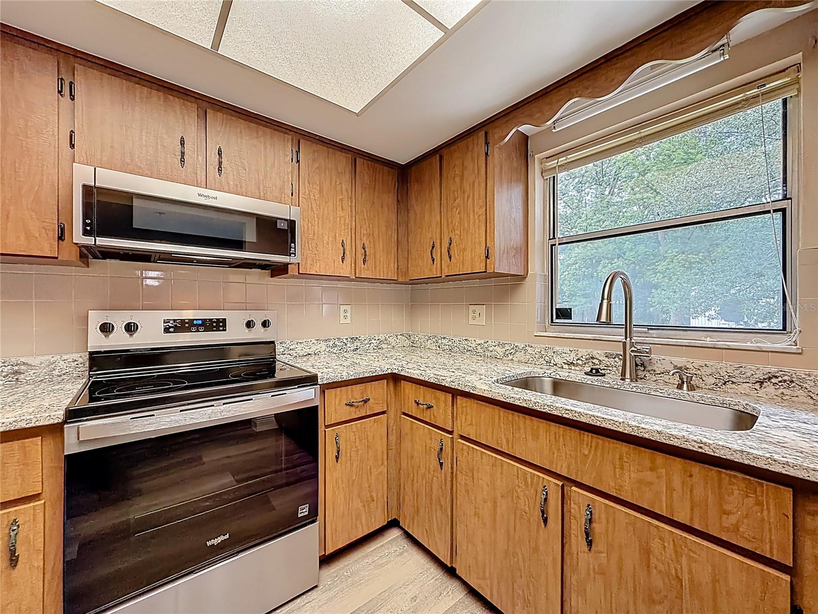 Image 15 of 53 For 615 Third Avenue