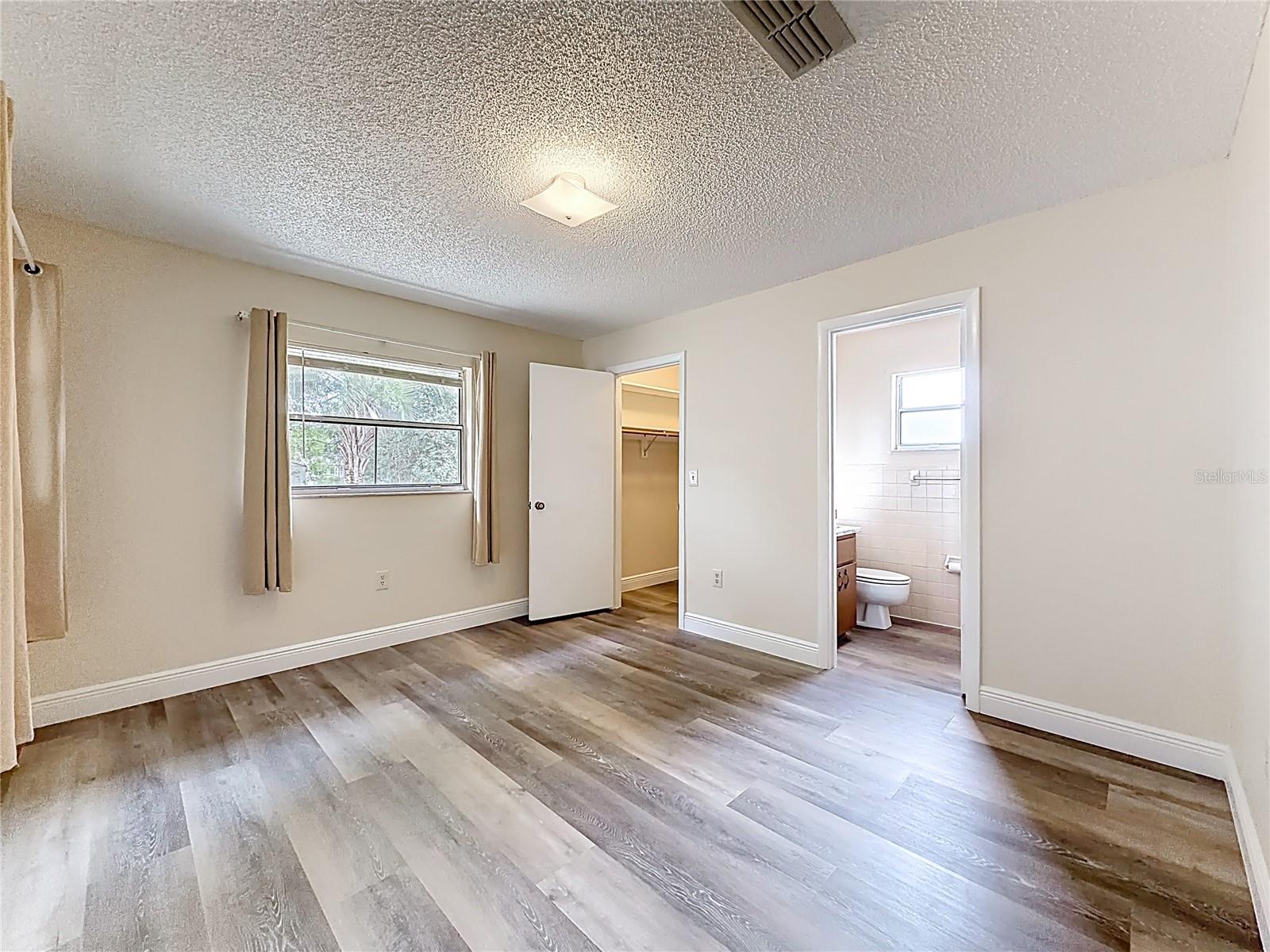 Image 19 of 53 For 615 Third Avenue