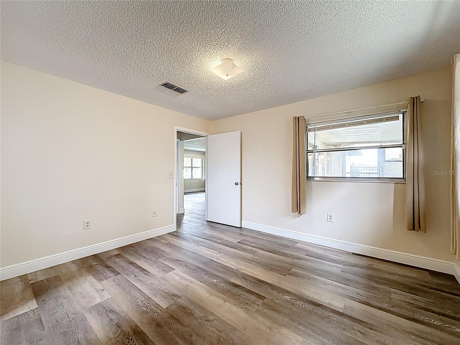 Image 21 of 53 For 615 Third Avenue