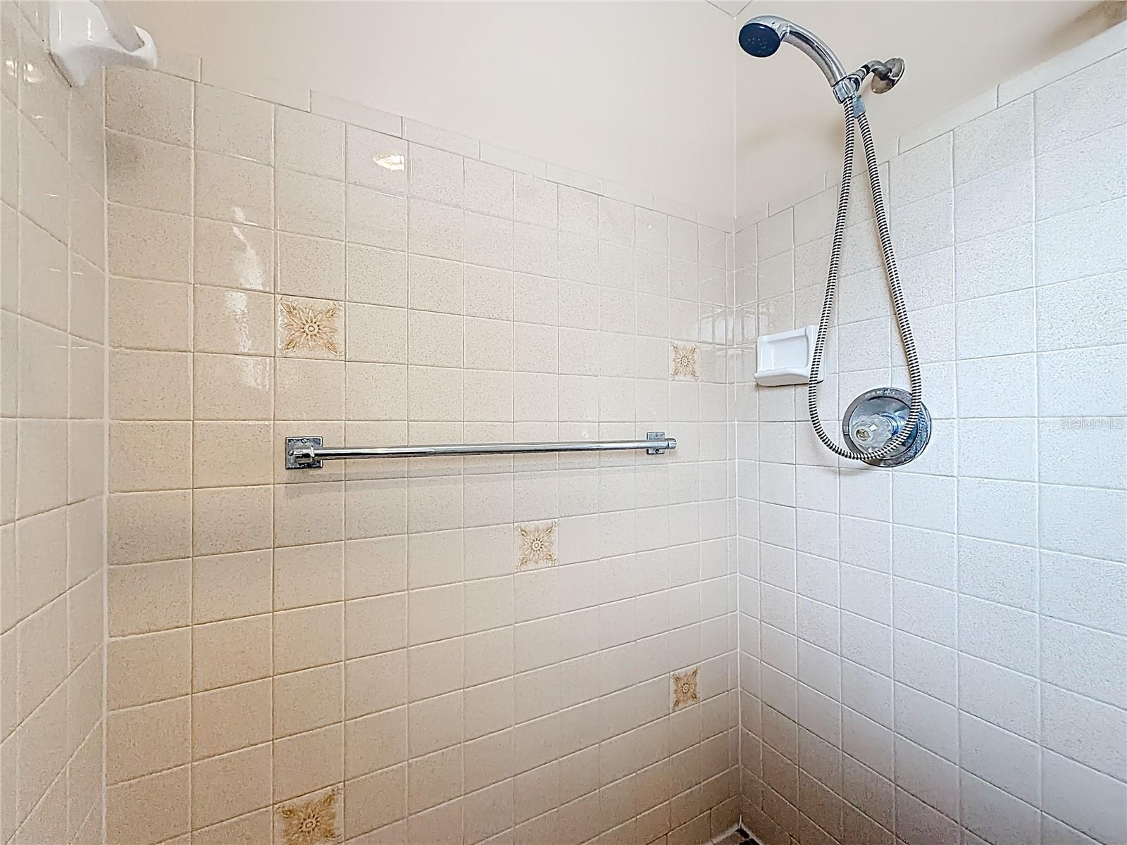 Image 25 of 53 For 615 Third Avenue