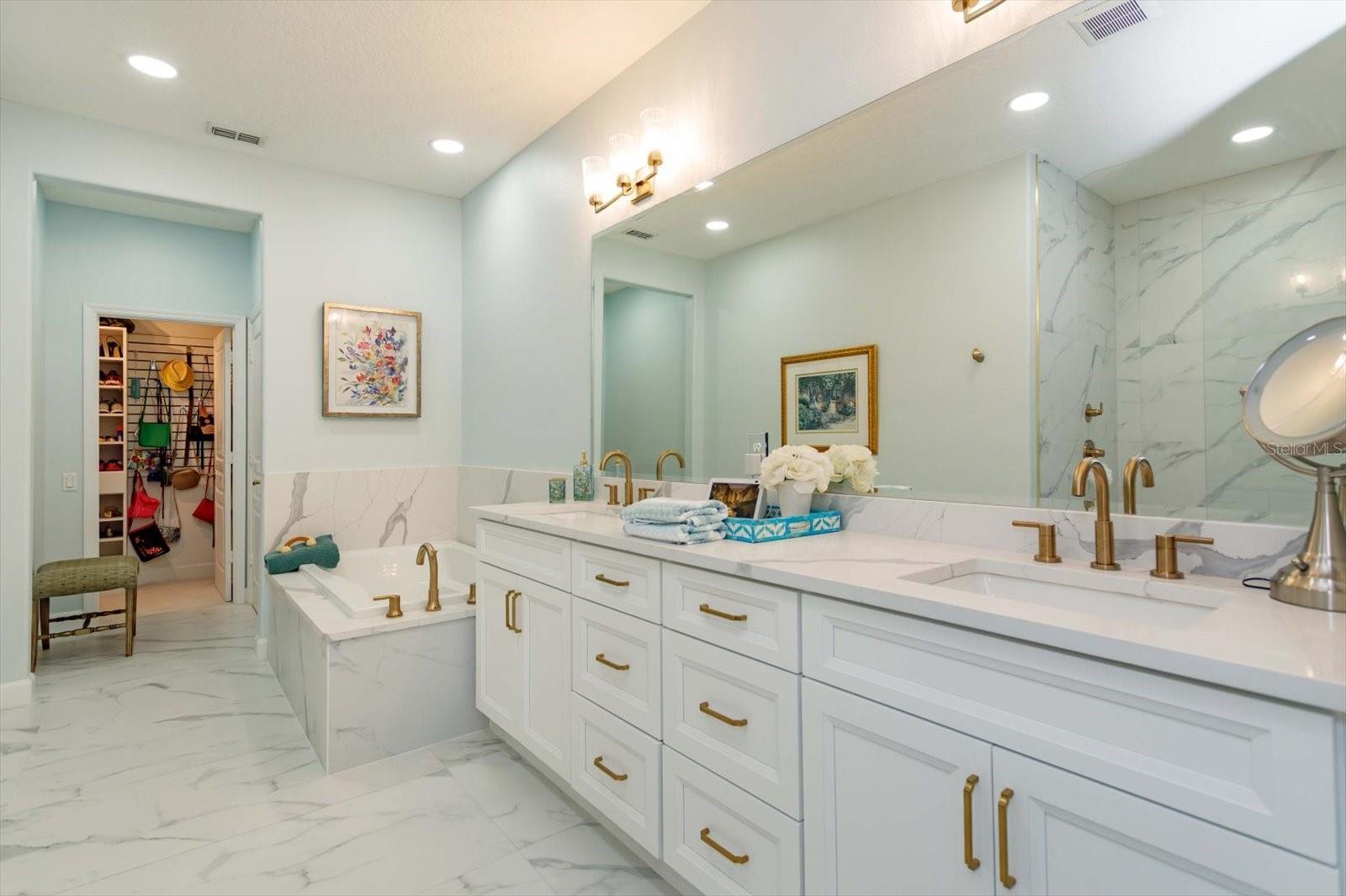 Image 16 of 26 For 8556 Via Bella Notte