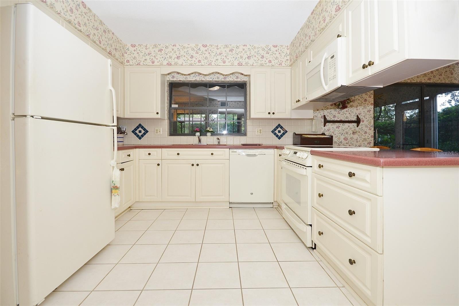 Image 13 of 31 For 1406 Magna Court