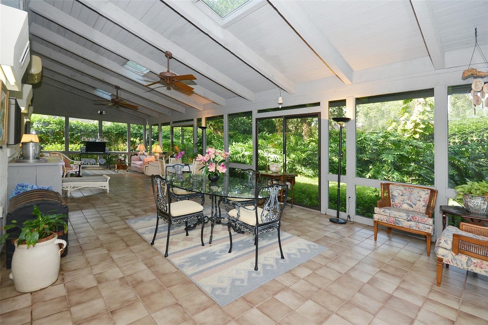 Image 18 of 31 For 1406 Magna Court