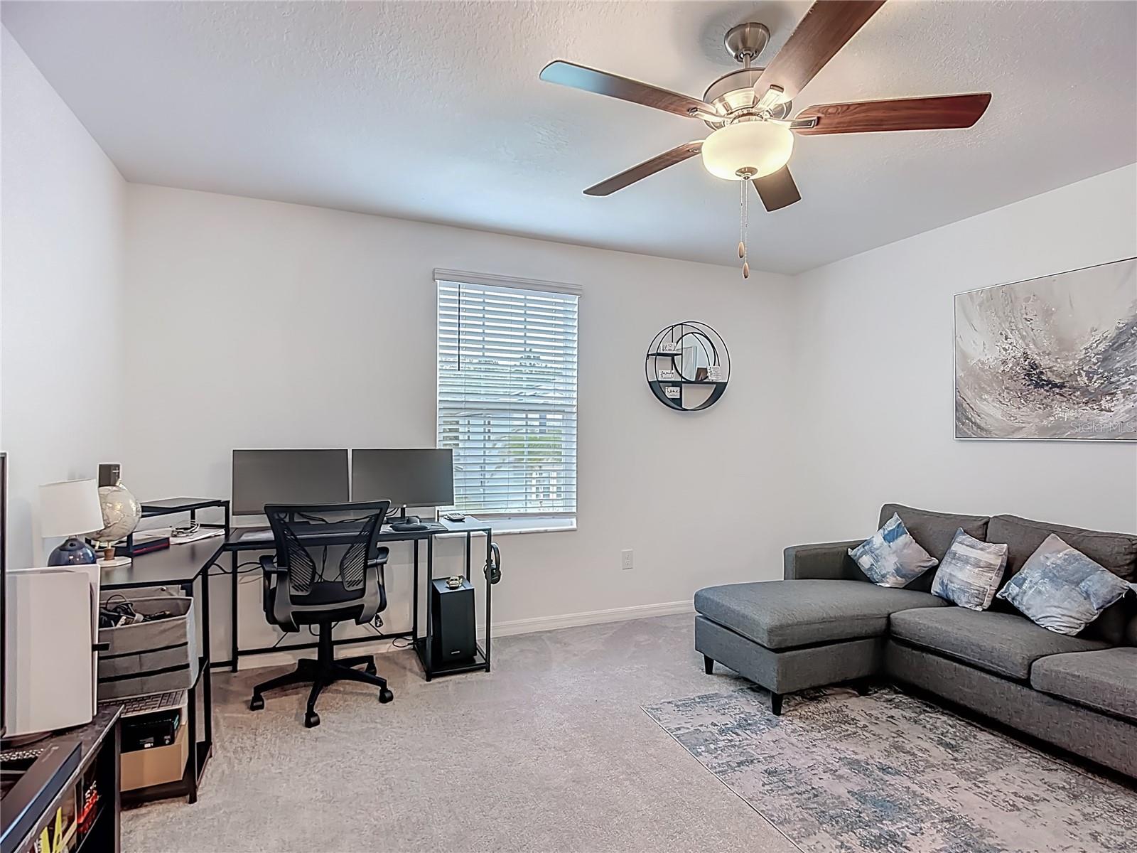 Image 18 of 54 For 1699 Red Loop