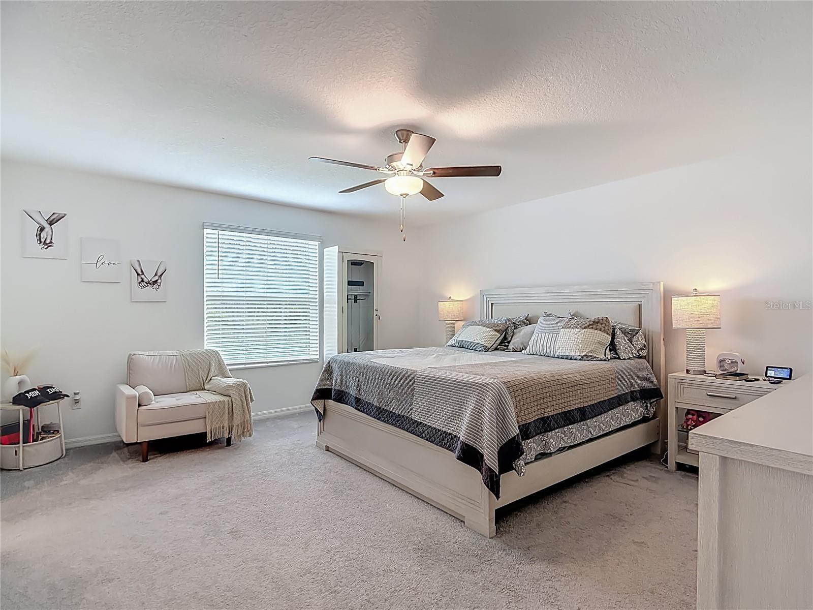 Image 21 of 54 For 1699 Red Loop