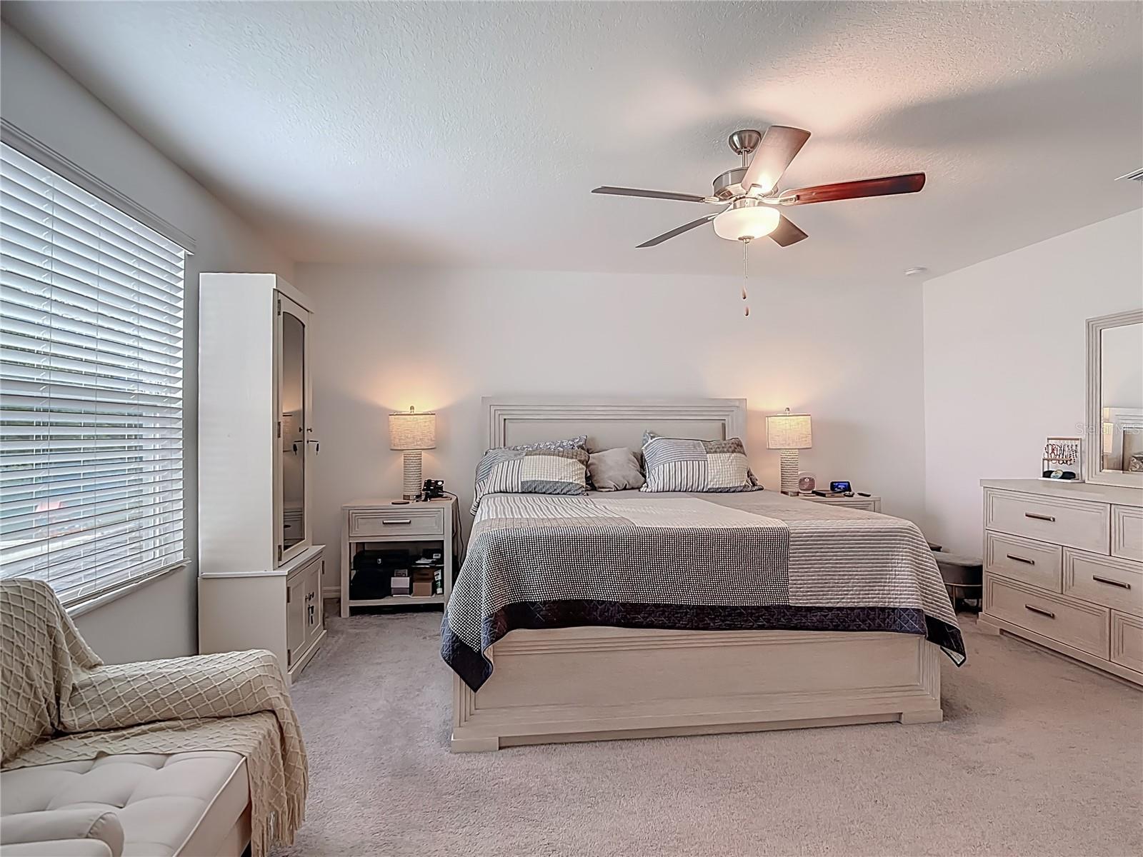 Image 22 of 54 For 1699 Red Loop