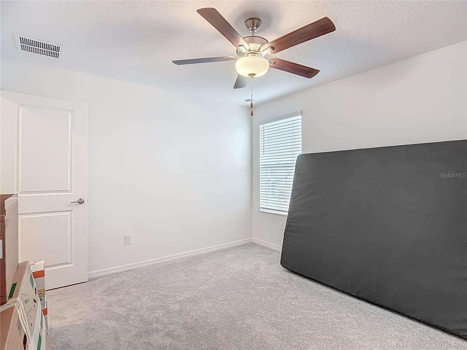 Image 28 of 54 For 1699 Red Loop