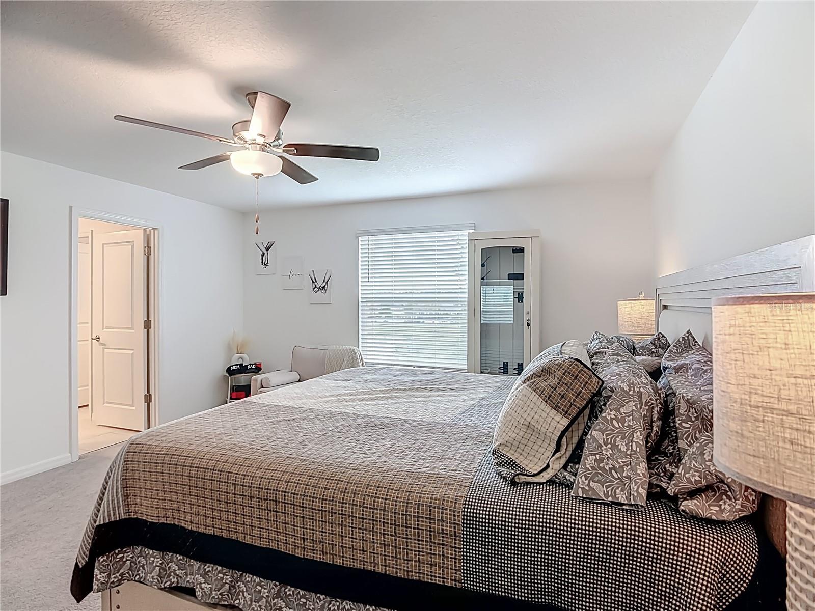 Image 29 of 54 For 1699 Red Loop