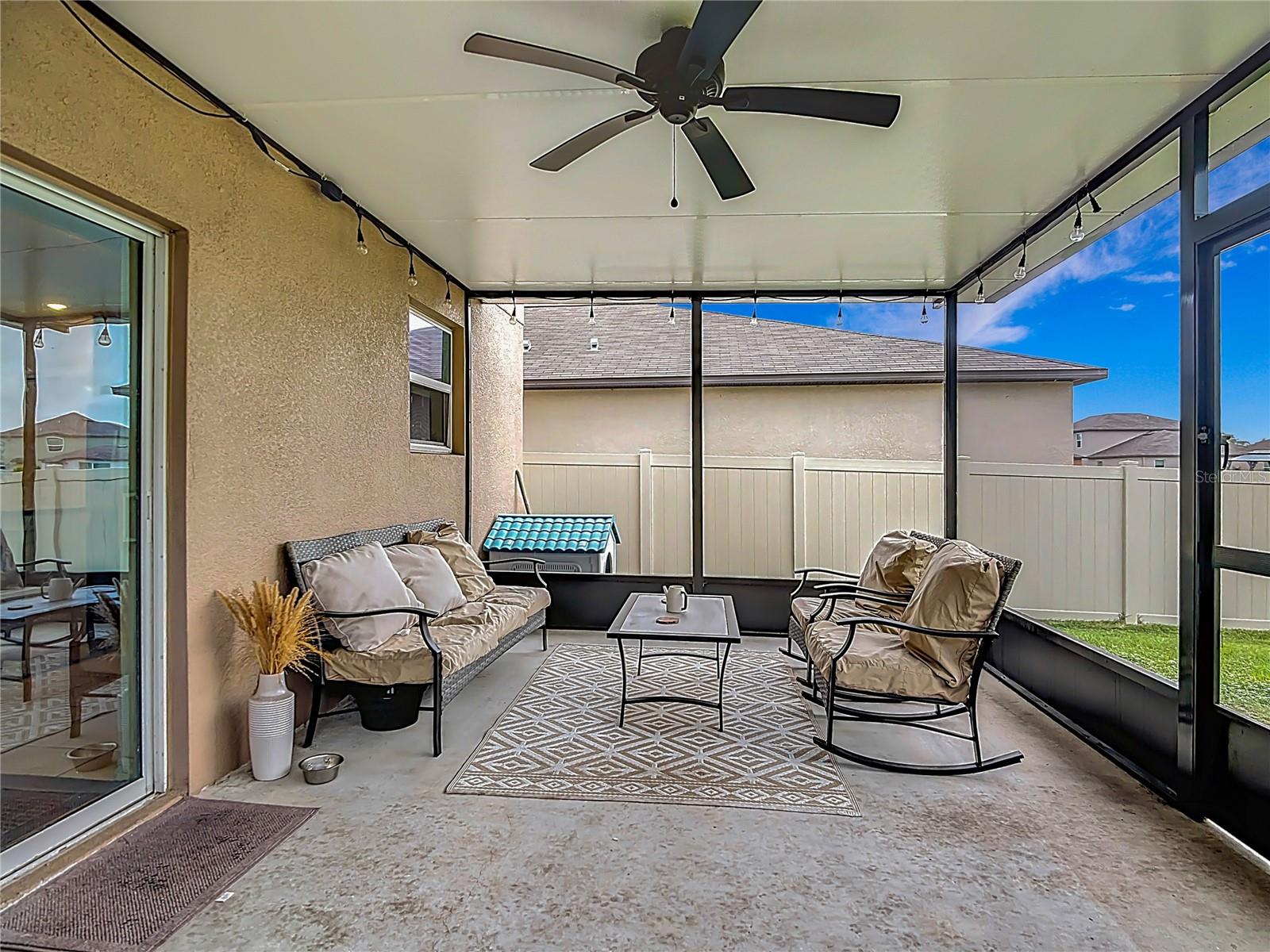 Image 41 of 54 For 1699 Red Loop