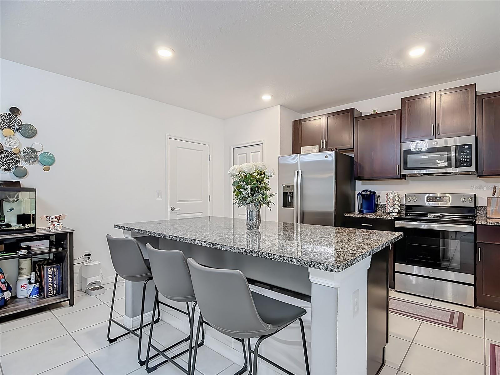 Image 9 of 54 For 1699 Red Loop