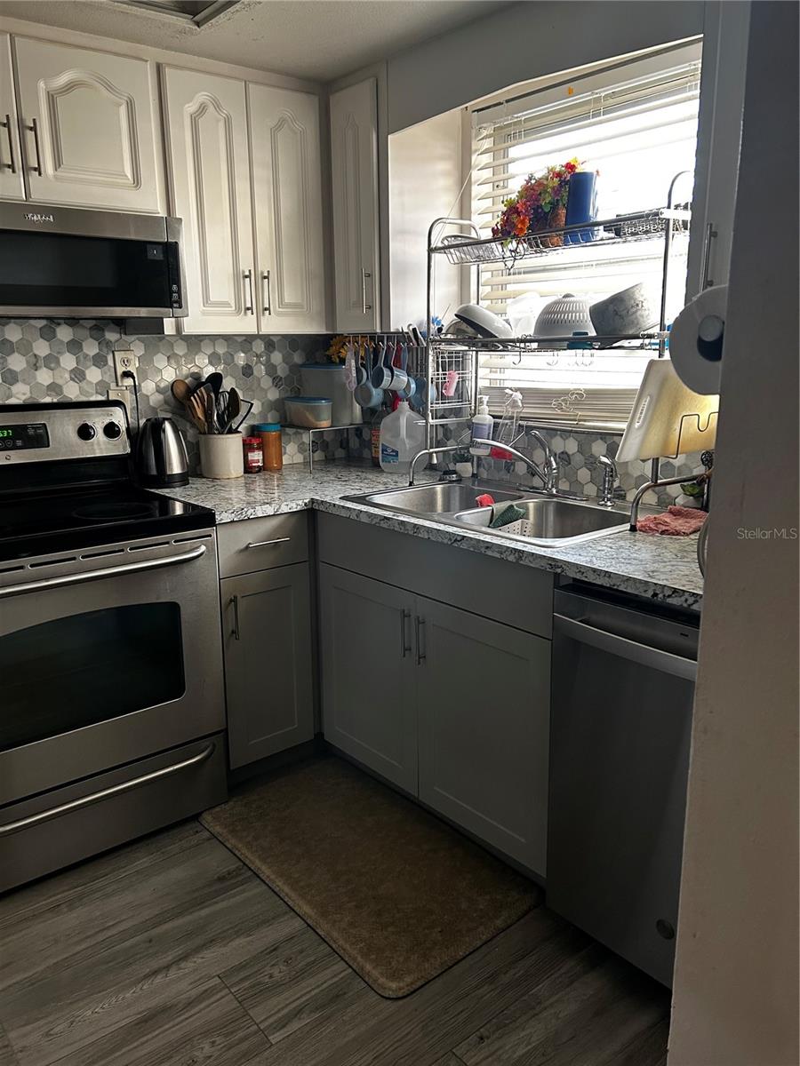 Image 2 of 13 For 5059 Live Oak Circle 5059