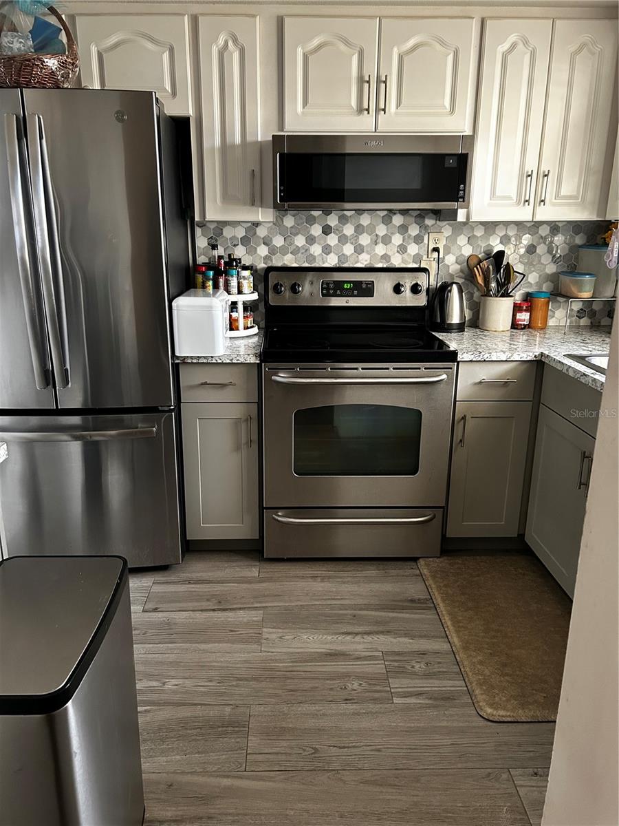 Image 3 of 13 For 5059 Live Oak Circle 5059