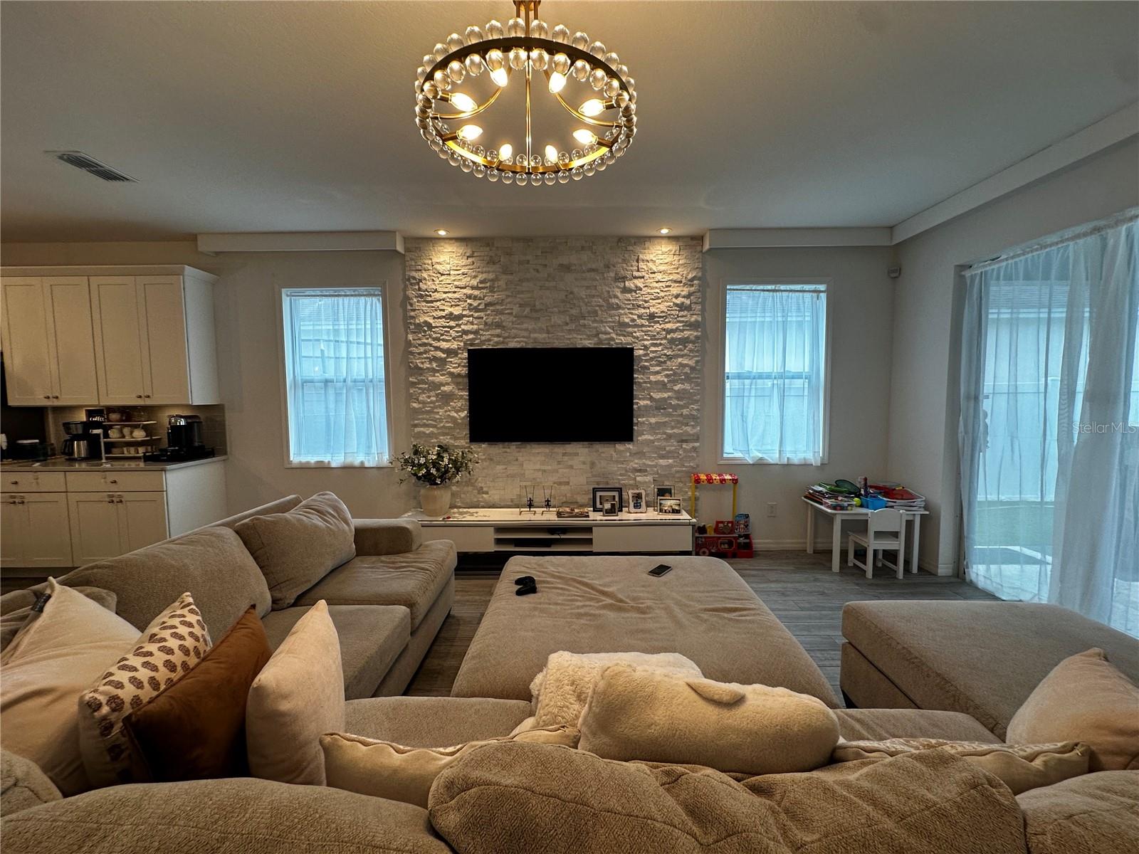 Image 6 of 40 For 15512 Sunquat Drive