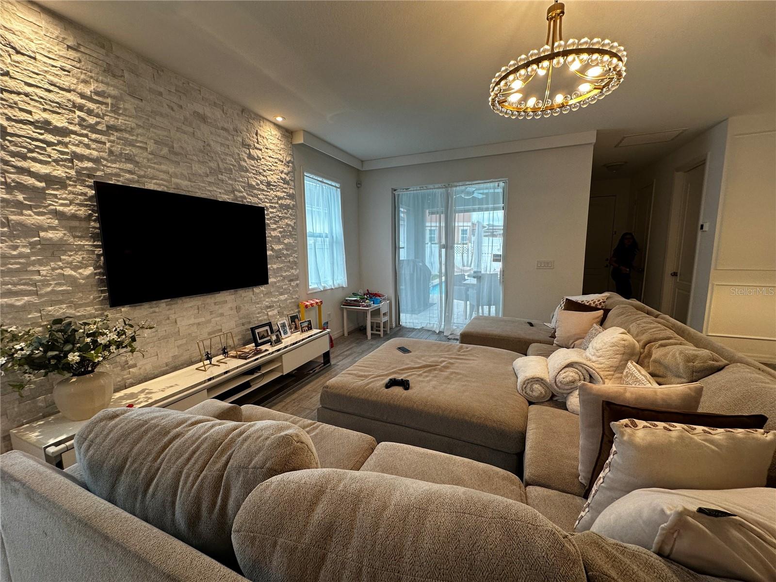 Image 7 of 40 For 15512 Sunquat Drive