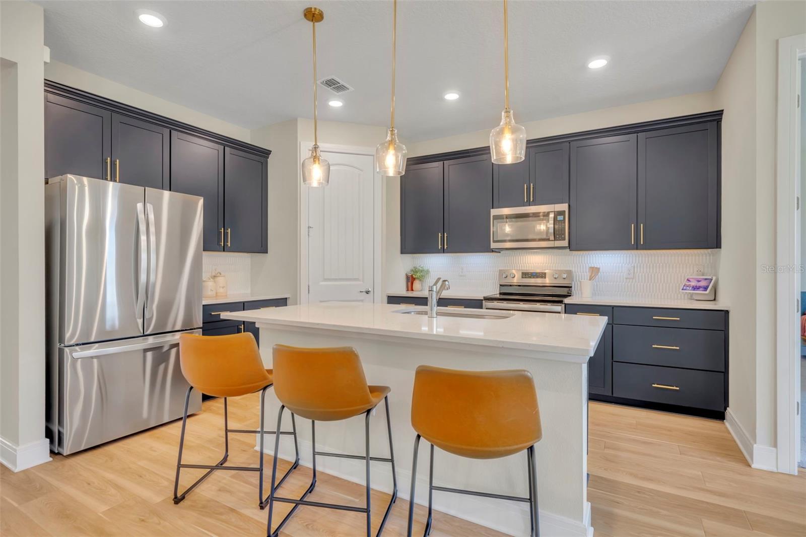 Image 14 of 45 For 5346 Royal Point Avenue