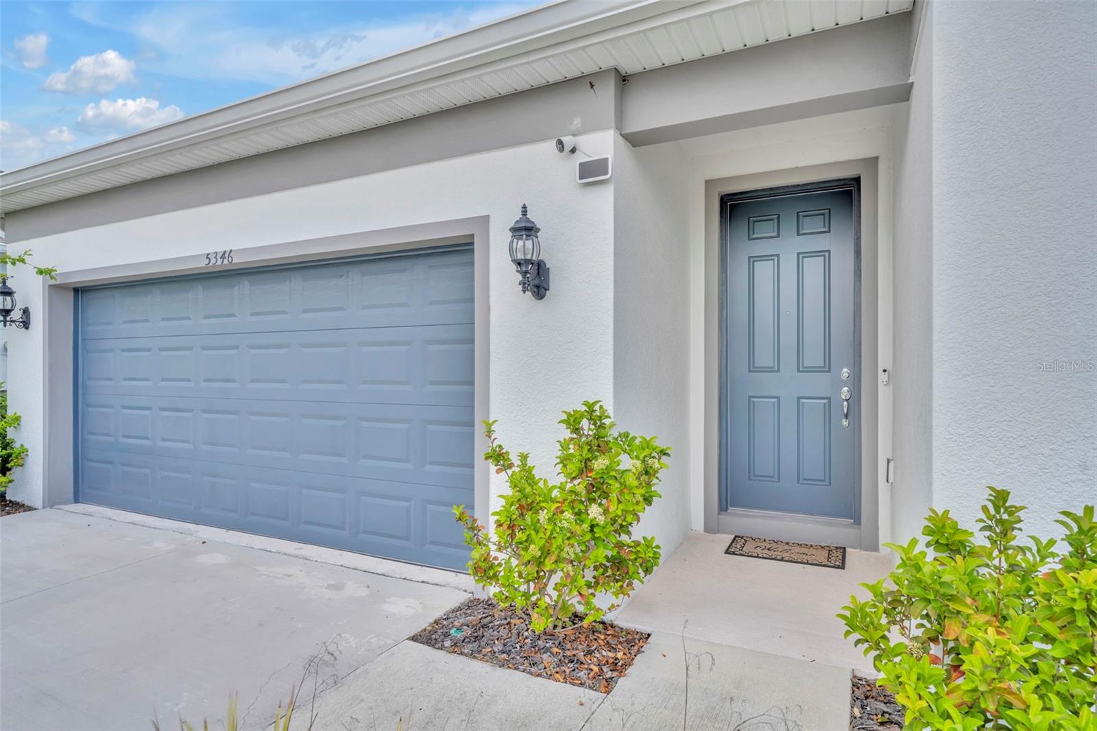 Image 2 of 45 For 5346 Royal Point Avenue