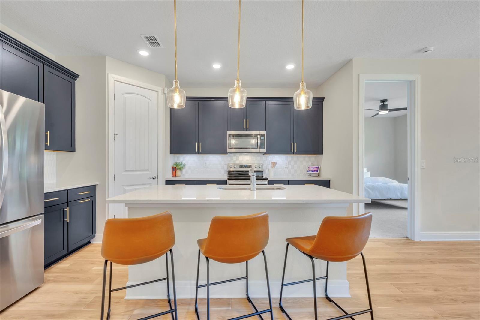 Image 21 of 45 For 5346 Royal Point Avenue