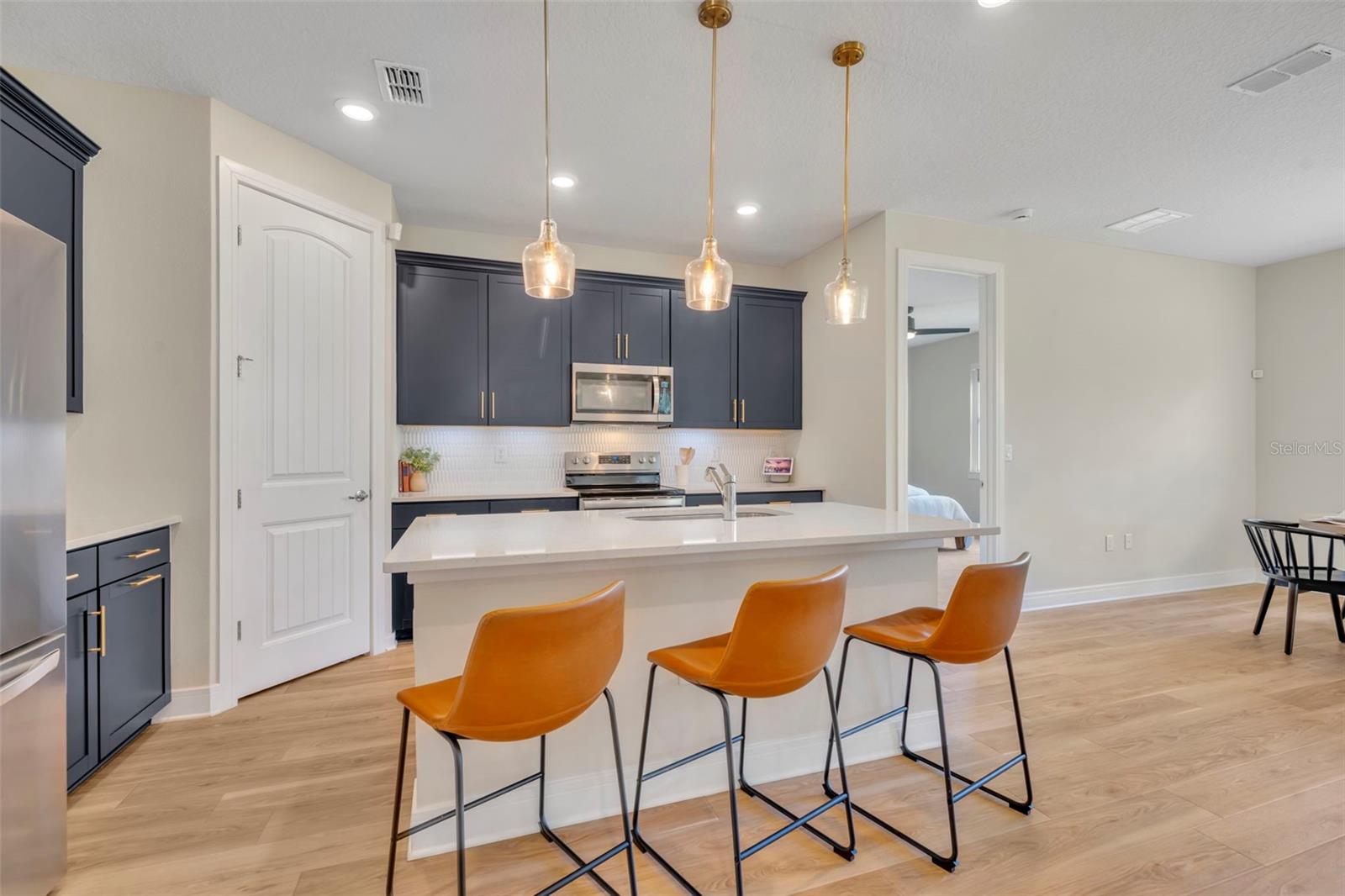 Image 22 of 45 For 5346 Royal Point Avenue