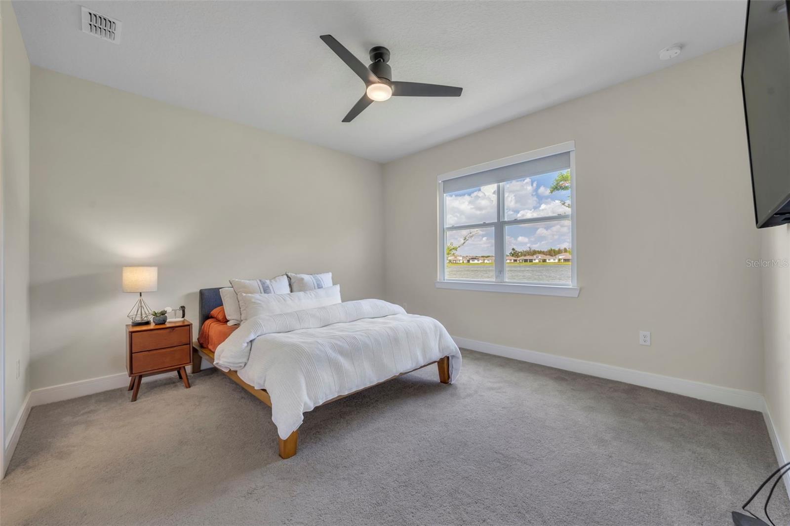 Image 23 of 45 For 5346 Royal Point Avenue