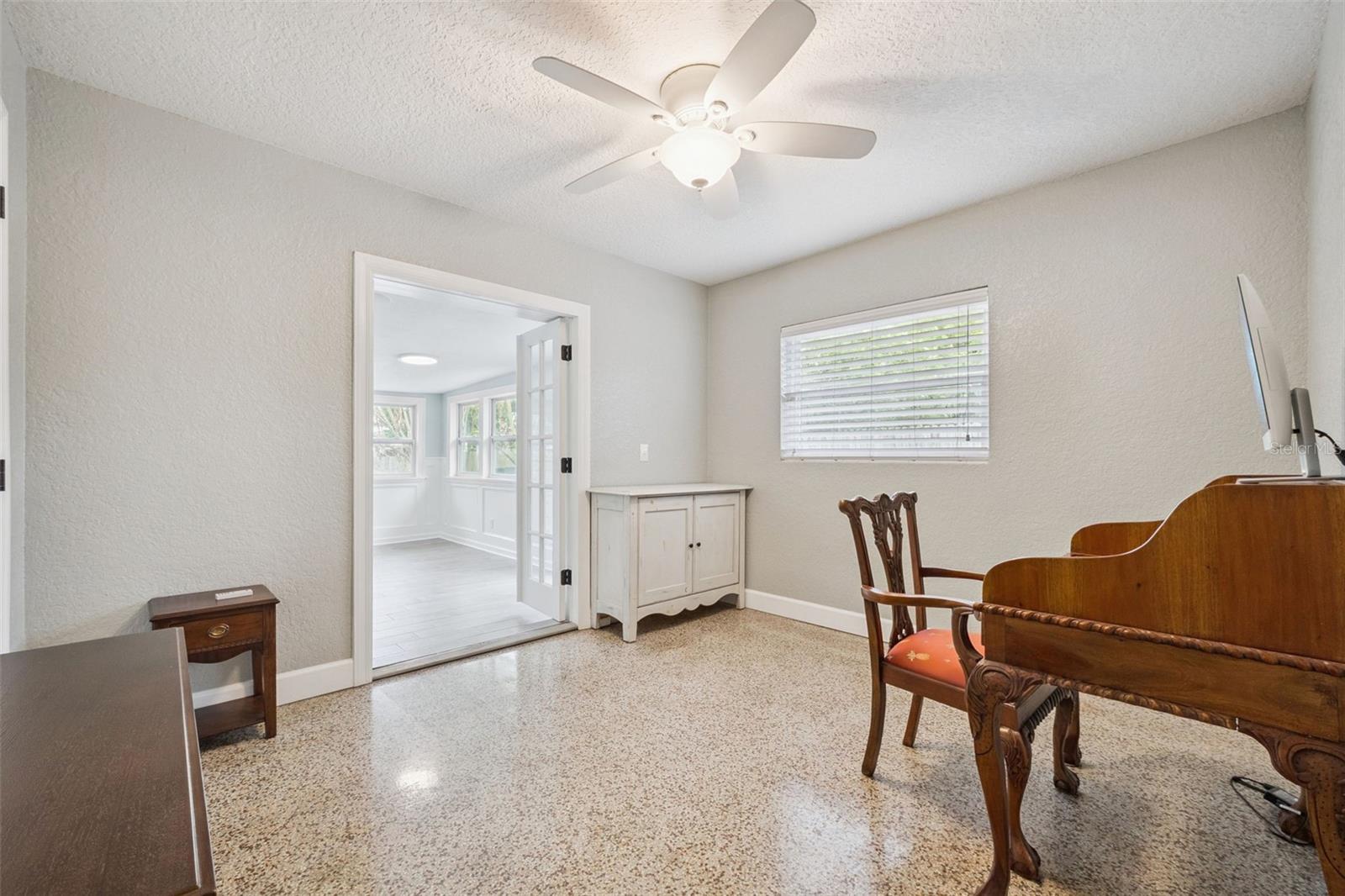 Image 22 of 41 For 2513 Musselwhite Avenue