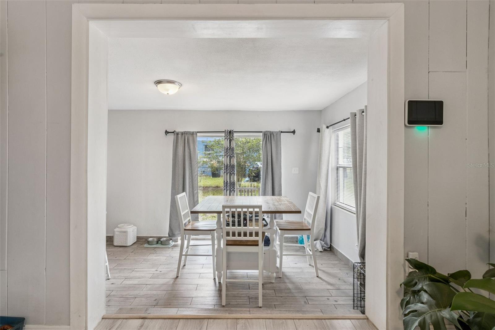 Image 10 of 24 For 3323 Avenue J Nw