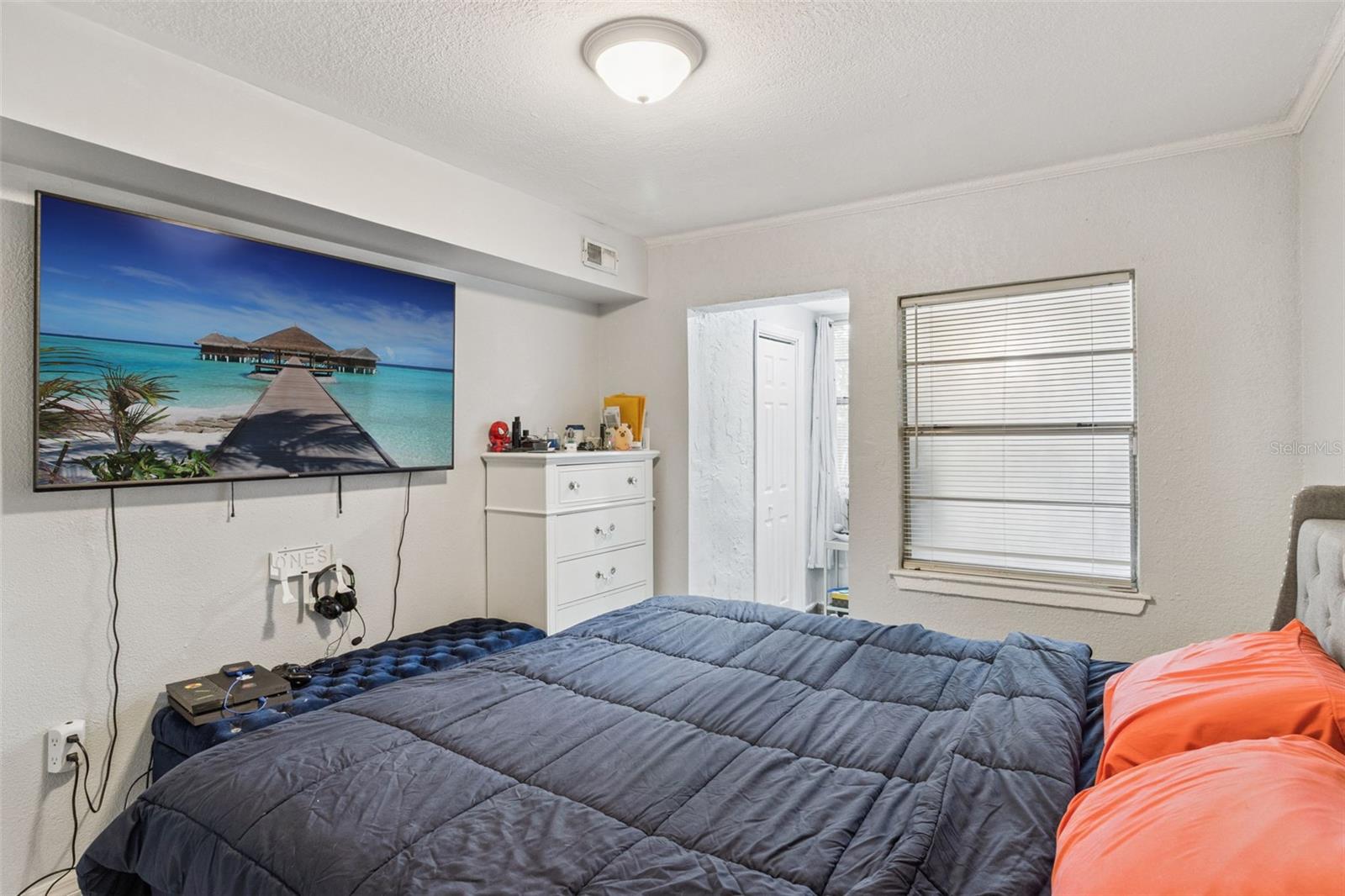 Image 13 of 24 For 3323 Avenue J Nw