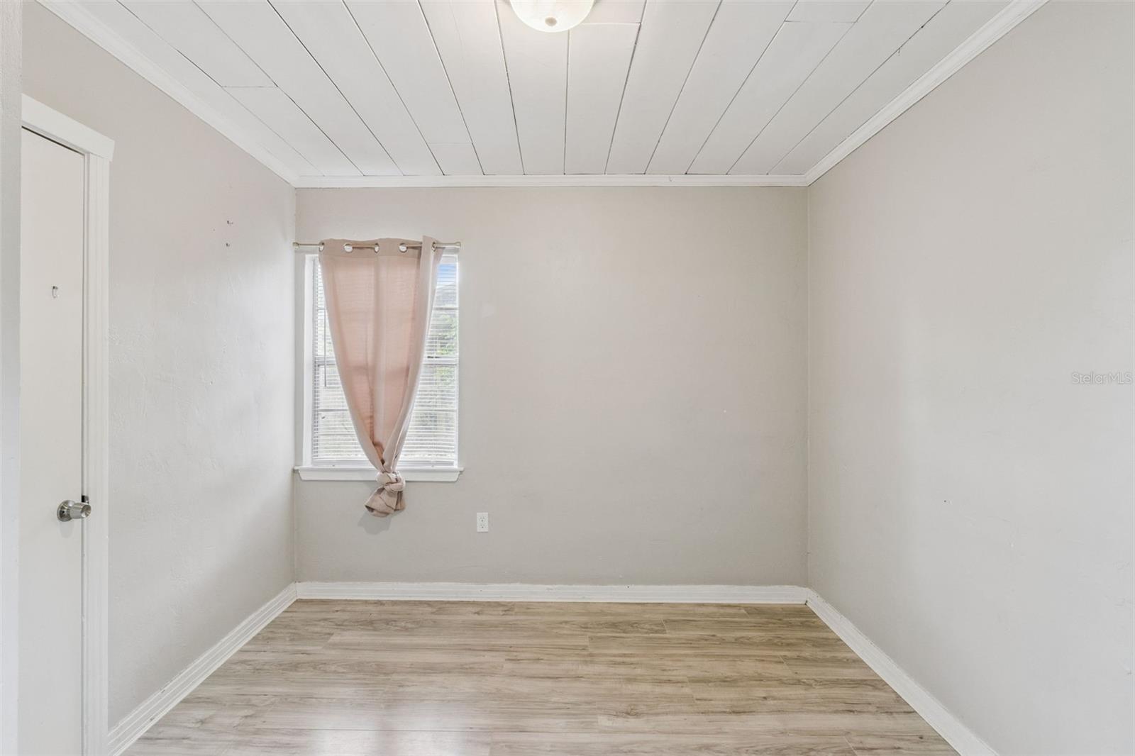 Image 17 of 24 For 3323 Avenue J Nw