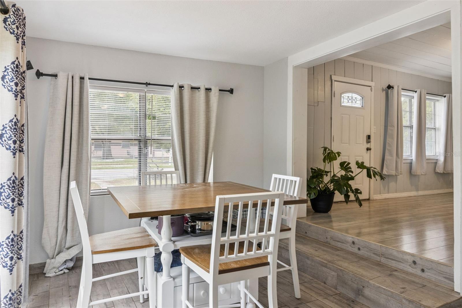 Image 3 of 24 For 3323 Avenue J Nw