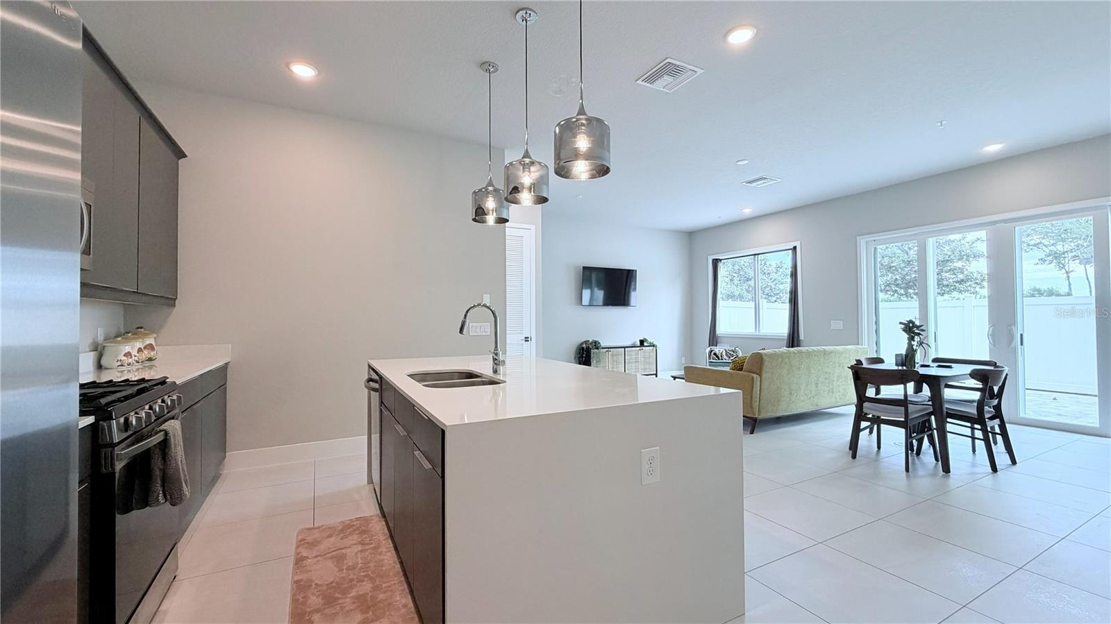 Image 38 of 50 For 7760 Sandy Ridge Drive 116