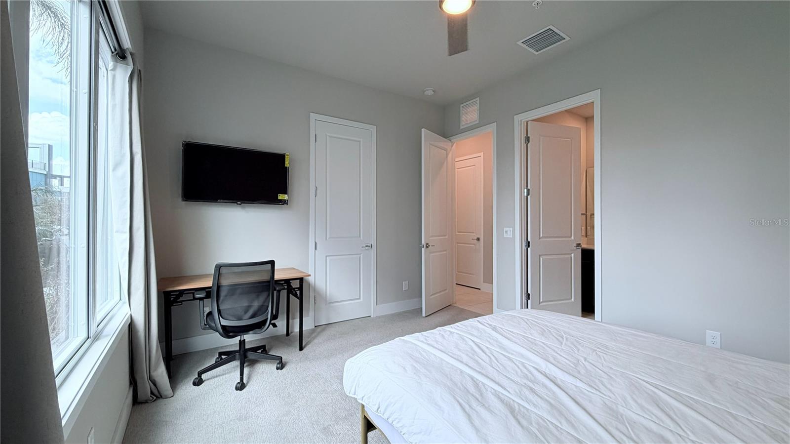 Image 39 of 50 For 7760 Sandy Ridge Drive 116