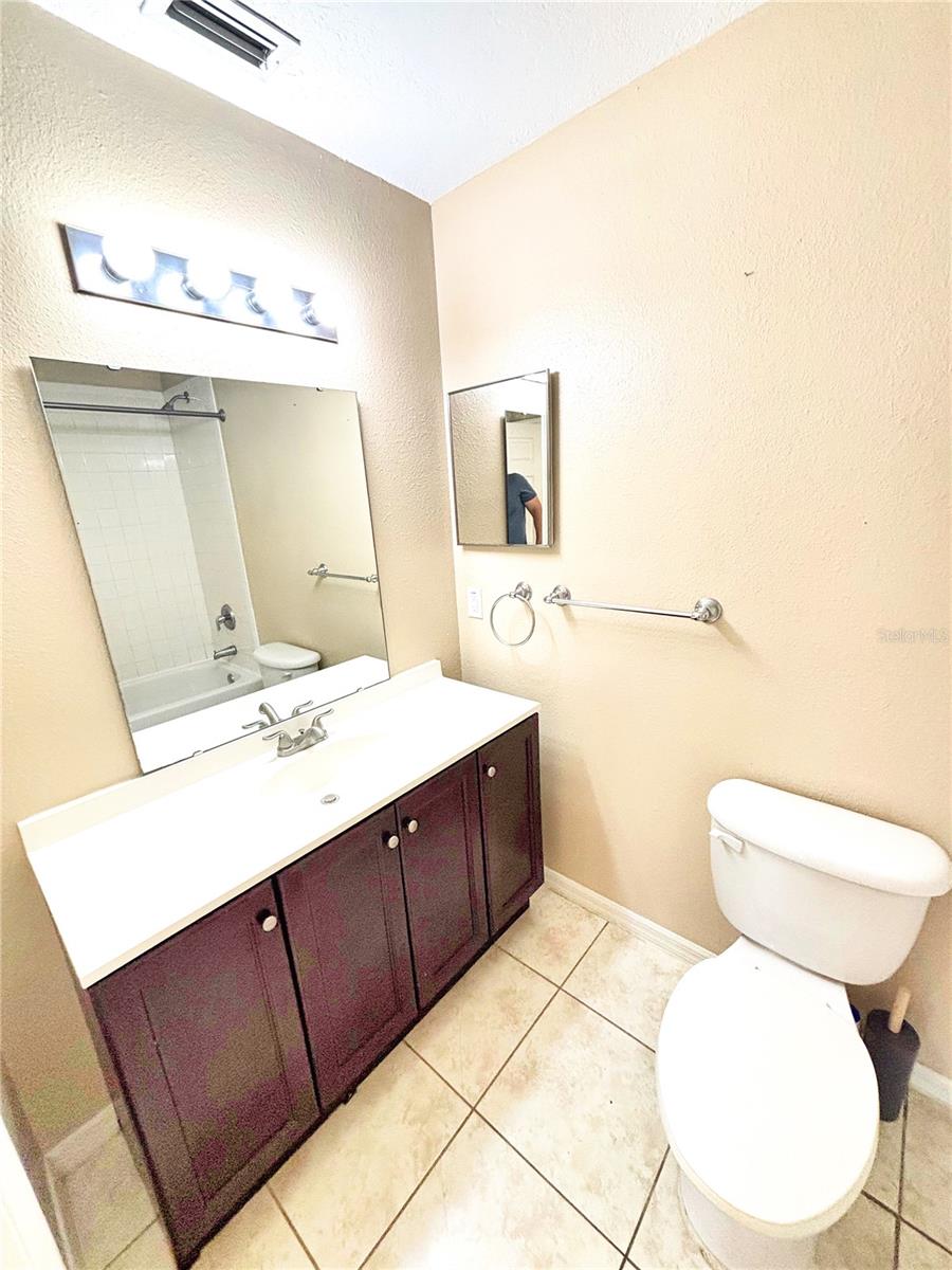 Image 11 of 16 For 516 Albatross Drive