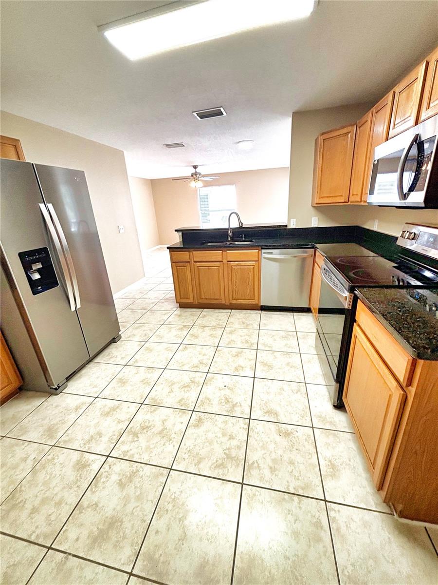 Image 3 of 16 For 516 Albatross Drive