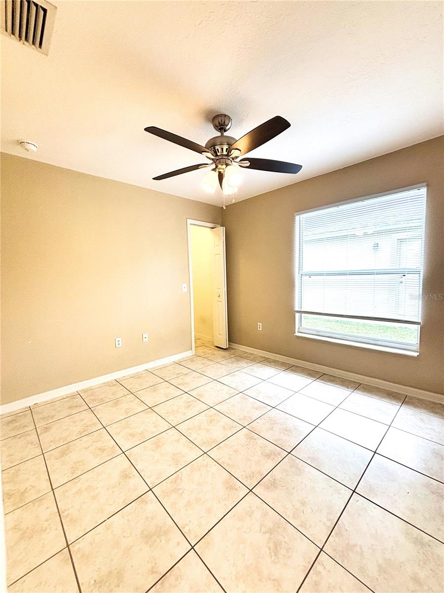 Image 7 of 16 For 516 Albatross Drive