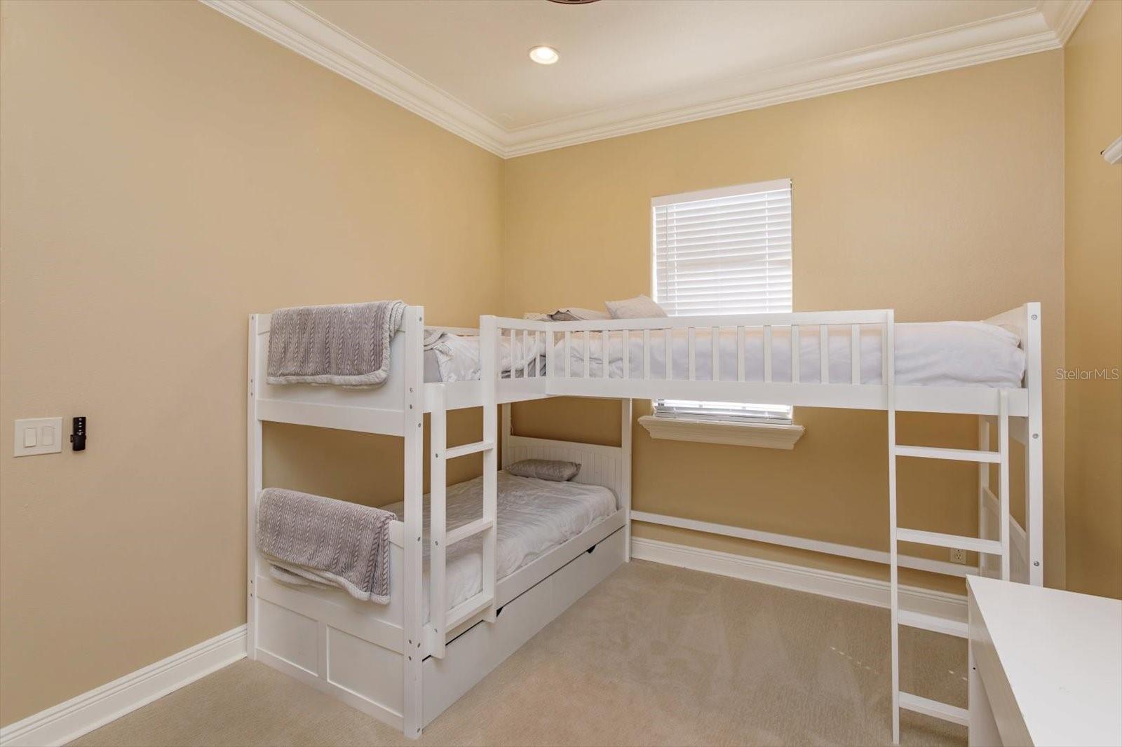 Image 42 of 50 For 5719 Emerson Pointe Way