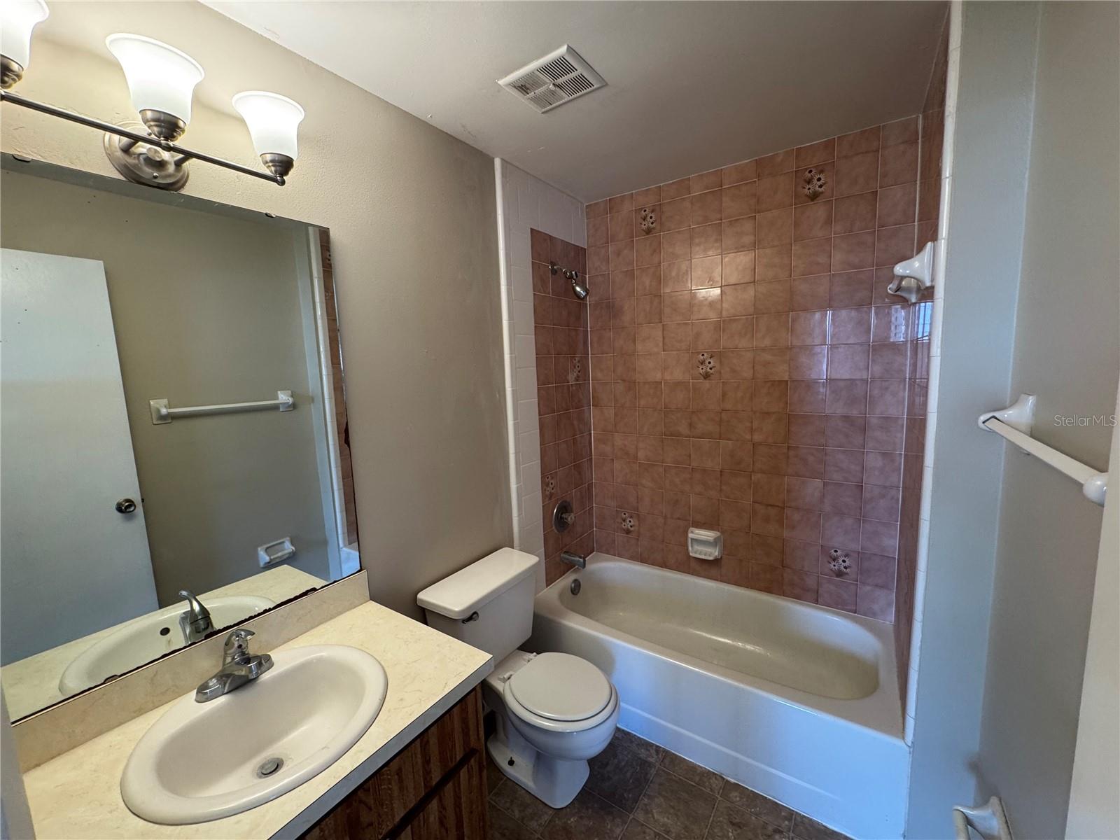 Image 13 of 19 For 701 Kings Cove Court